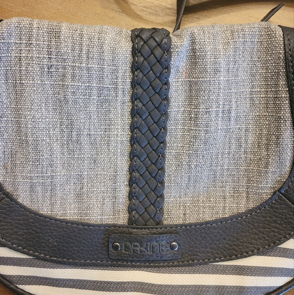 Crossbody purse - Picture 3 of 5